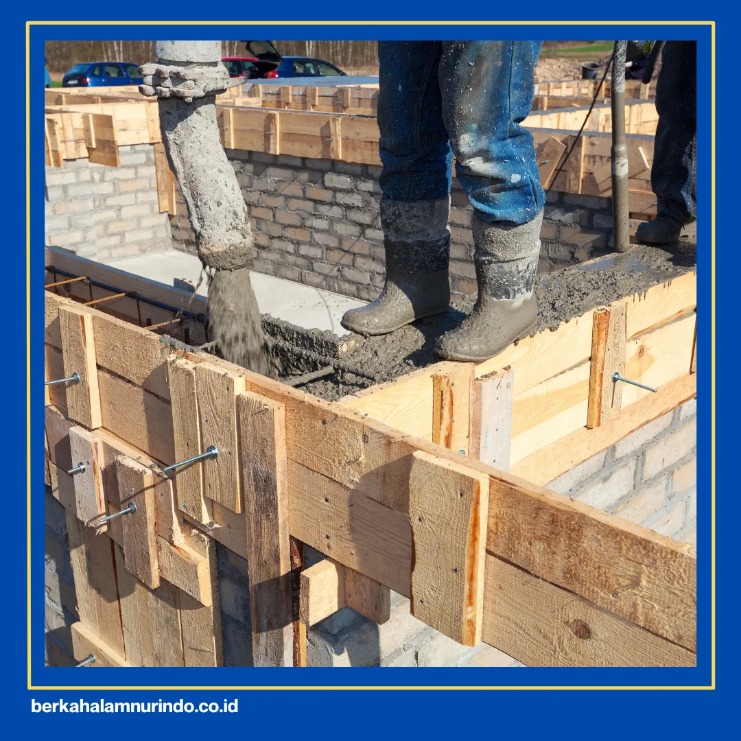 Papan kayu bekisting